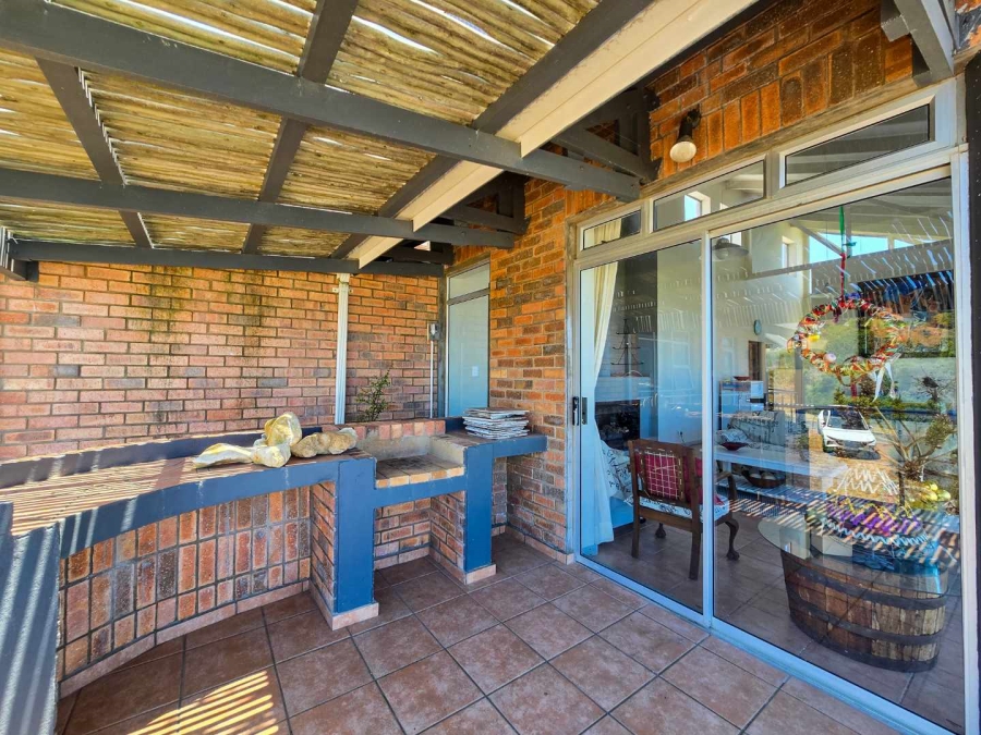 4 Bedroom Property for Sale in Jongensfontein Western Cape